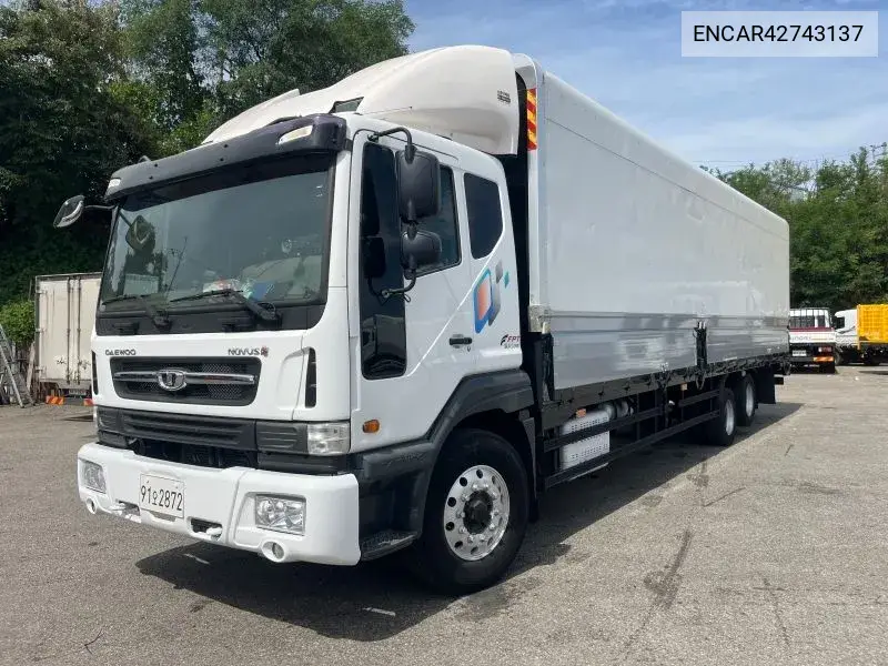2019 Novus Medium-Sized Truck Royal
