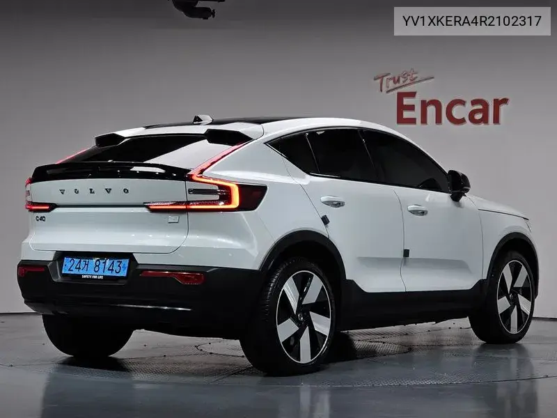 2024 C40 Recharge Twin Ultimate