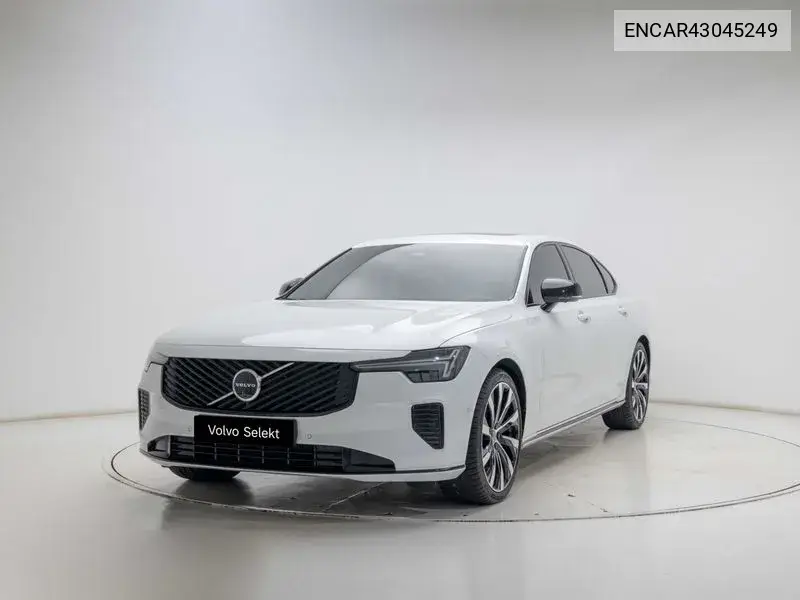 2026 S90 B5 Ultra Dark