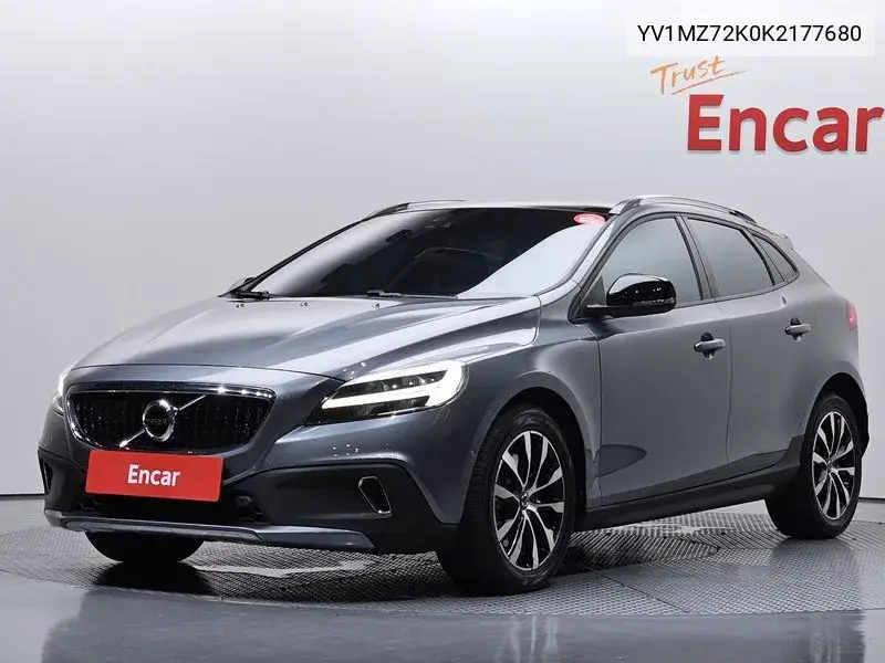2019 V40 Cross Country D3