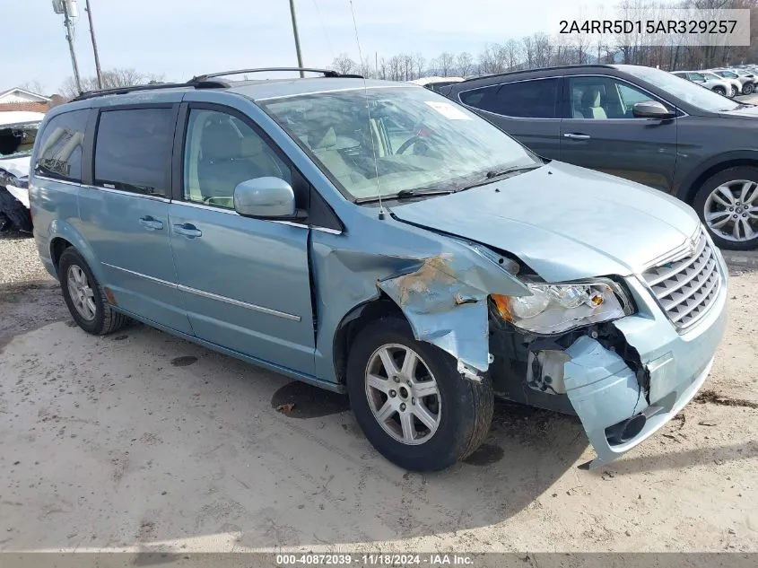 Chrysler Town & Country (V)