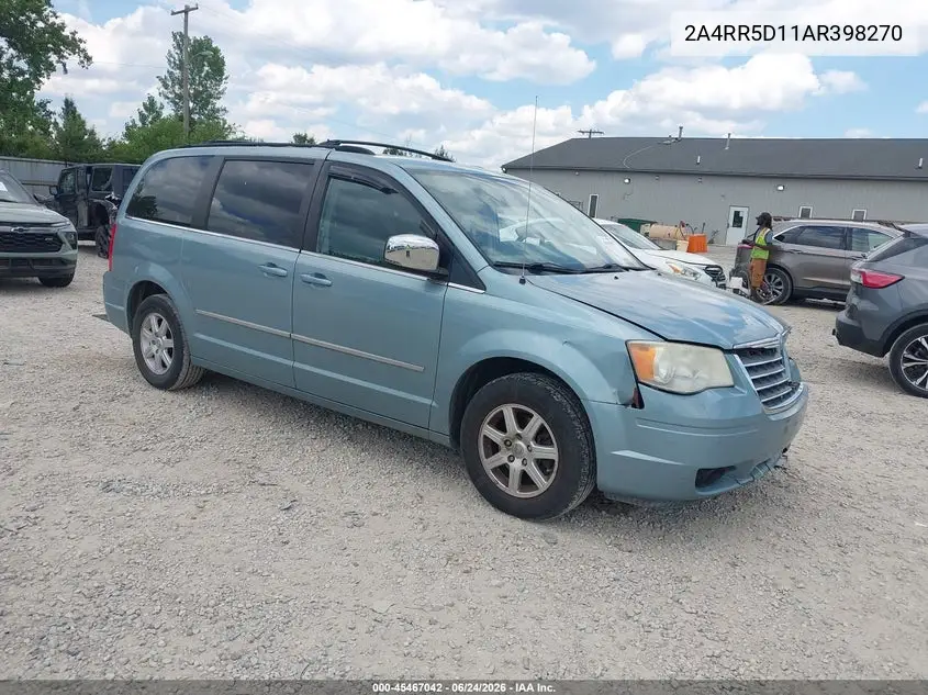Chrysler Town & Country (V)