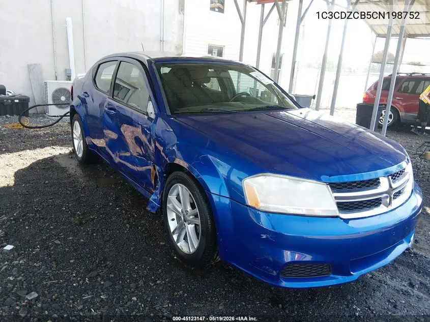 Dodge Avenger (II)