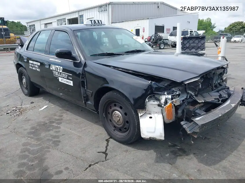 Ford Crown Victoria (II)