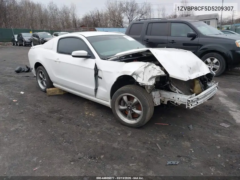 Ford Mustang (V)