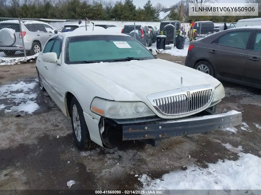 Lincoln Town Car (III)