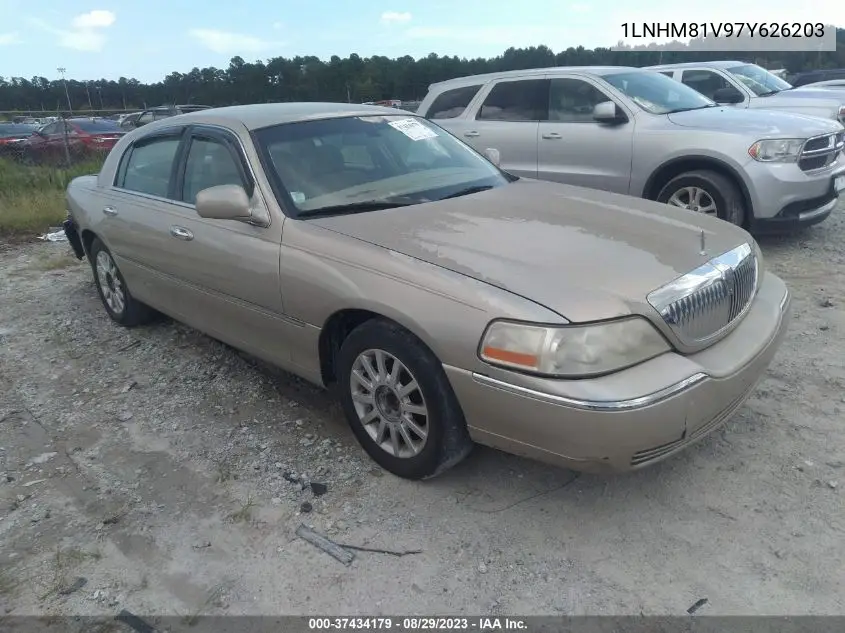 Lincoln Town Car (III)