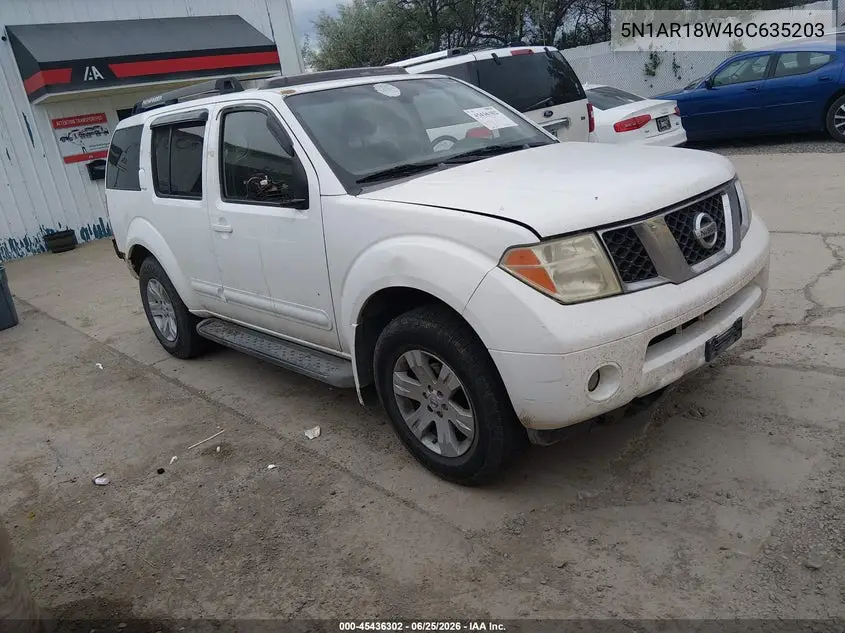 Nissan Pathfinder (III)