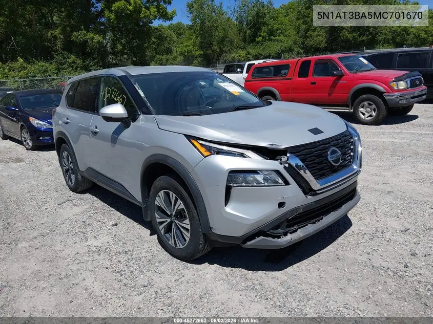 Nissan Rogue (II)