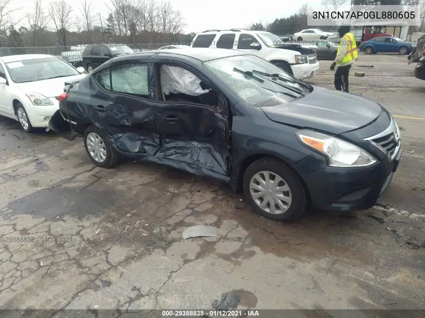 Nissan Versa (II)