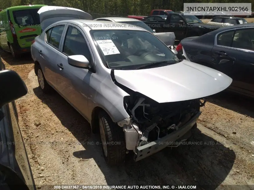 Nissan Versa (II)
