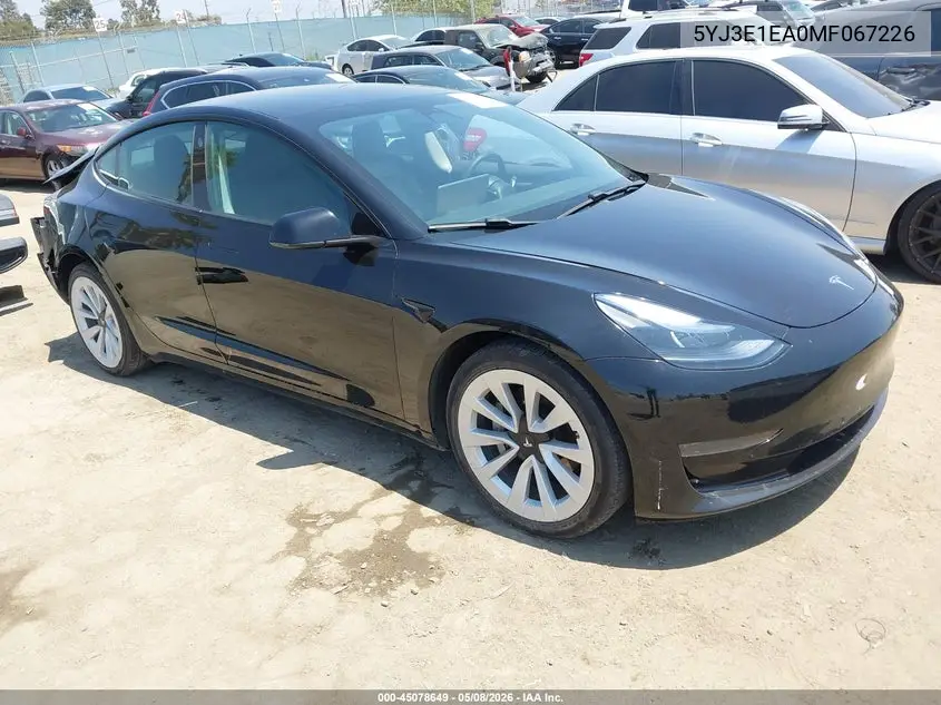 Tesla Model 3 (I)