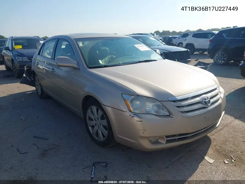 Toyota Avalon (III)