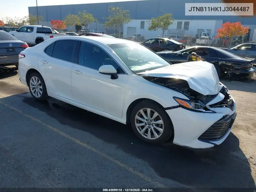 Toyota Camry (XV70)
