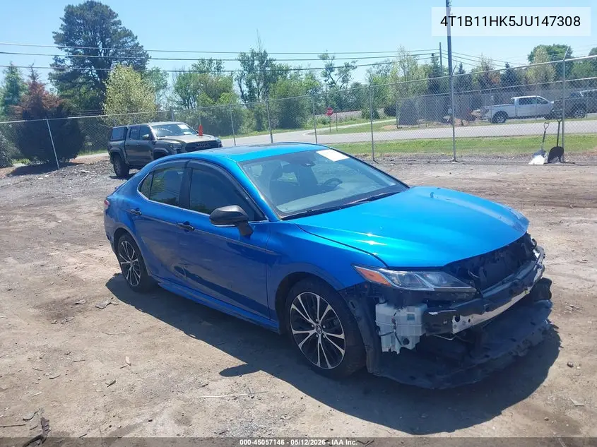 Toyota Camry (XV70)