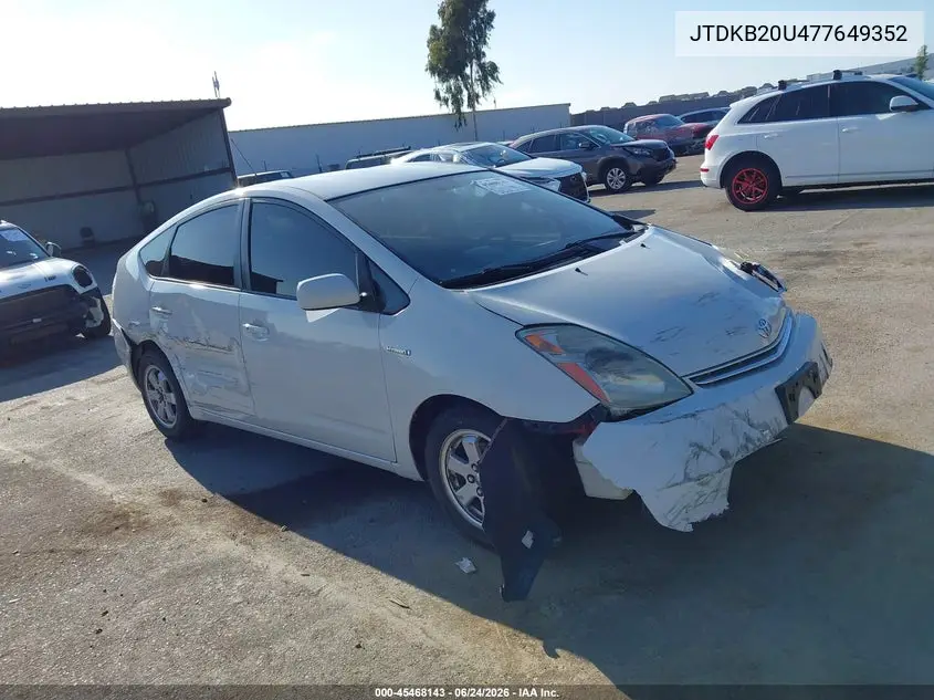 Toyota Prius (XW20)